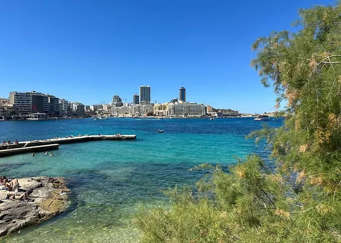 Private Pool Luxury Penthouse דירה