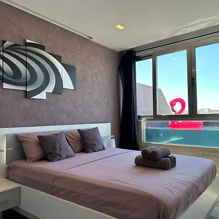 Private Pool Luxury Penthouse アパート *