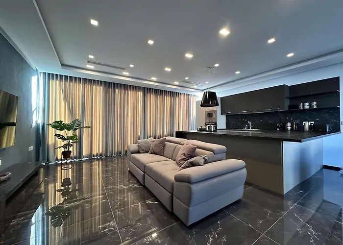 Private Pool Luxury Penthouse Apartman Sliema